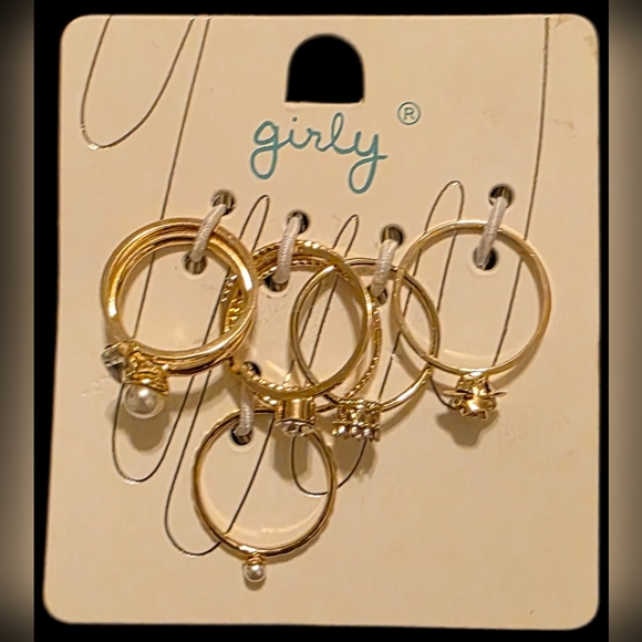 8 Ring Set - Picture 2 of 3